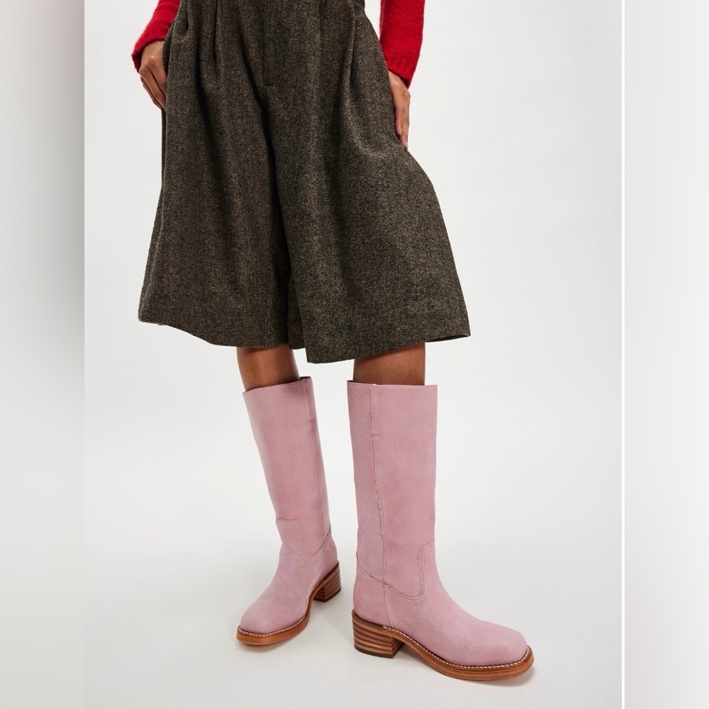 BNIB Pink Frye Campus